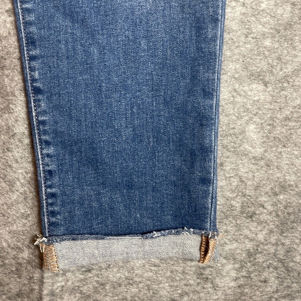 American Eagle Womens Size 18 Short Distressed High Rise Jegging Crop Distressed - Picture 11 of 13